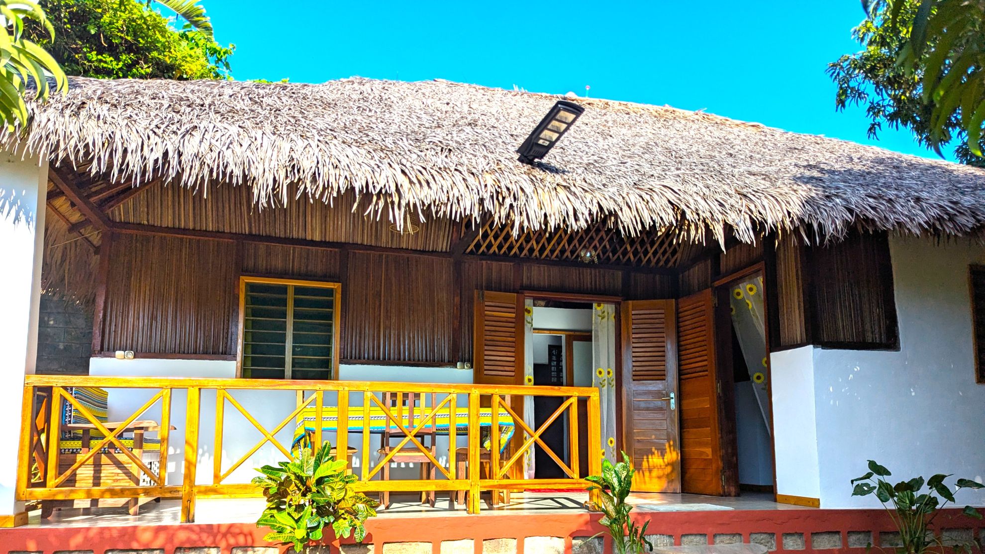 SPLENDIDE MAISON TROPICALE MEUBLÉE