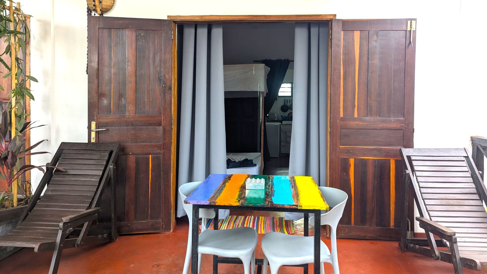 STUDIO MEUBLÉ À LOUER AVEC PISCINE COMMUNE