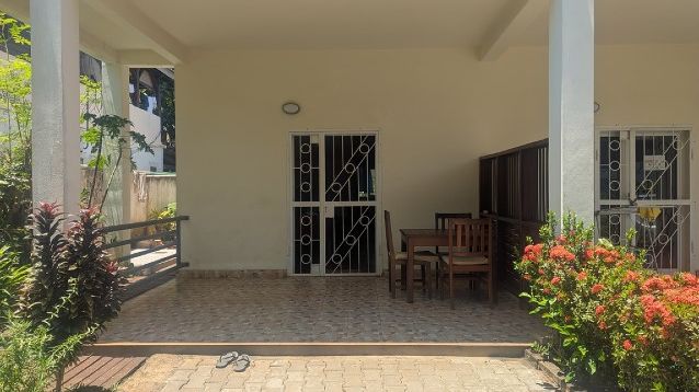 GRAND STUDIO MEUBLÉ – À 45 MÈTRES DE LA PLAGE