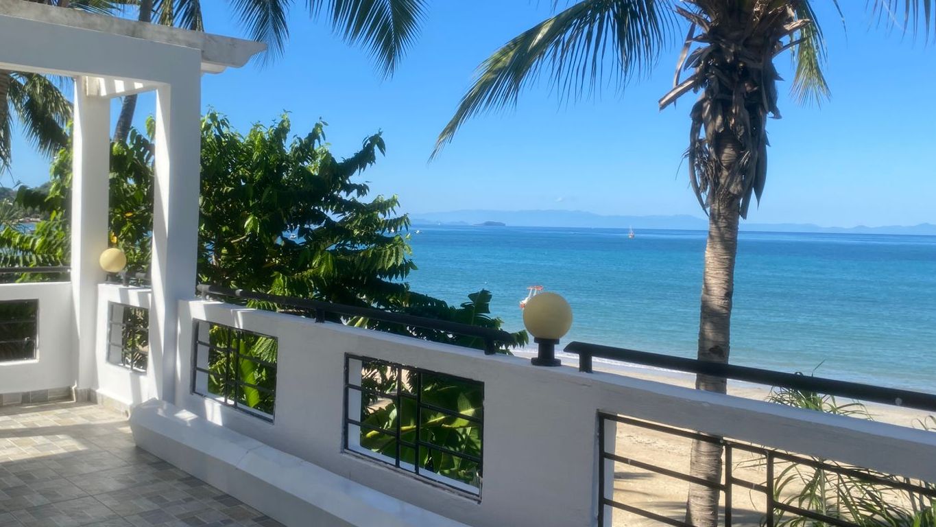 APPARTEMENT D’EXCEPTION EN BORD DE MER