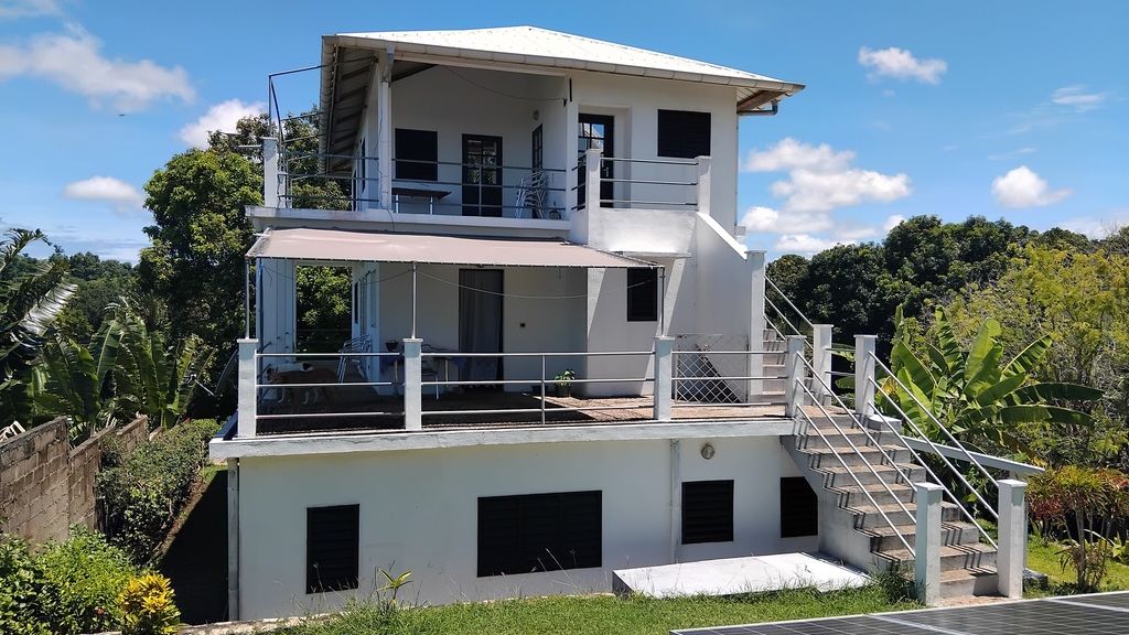 VILLA AUTONOME AVEC 3 APPARTEMENTS INDÉPENDANTS – OPPORTUNITÉ D’INVESTISSEMENT RARE !