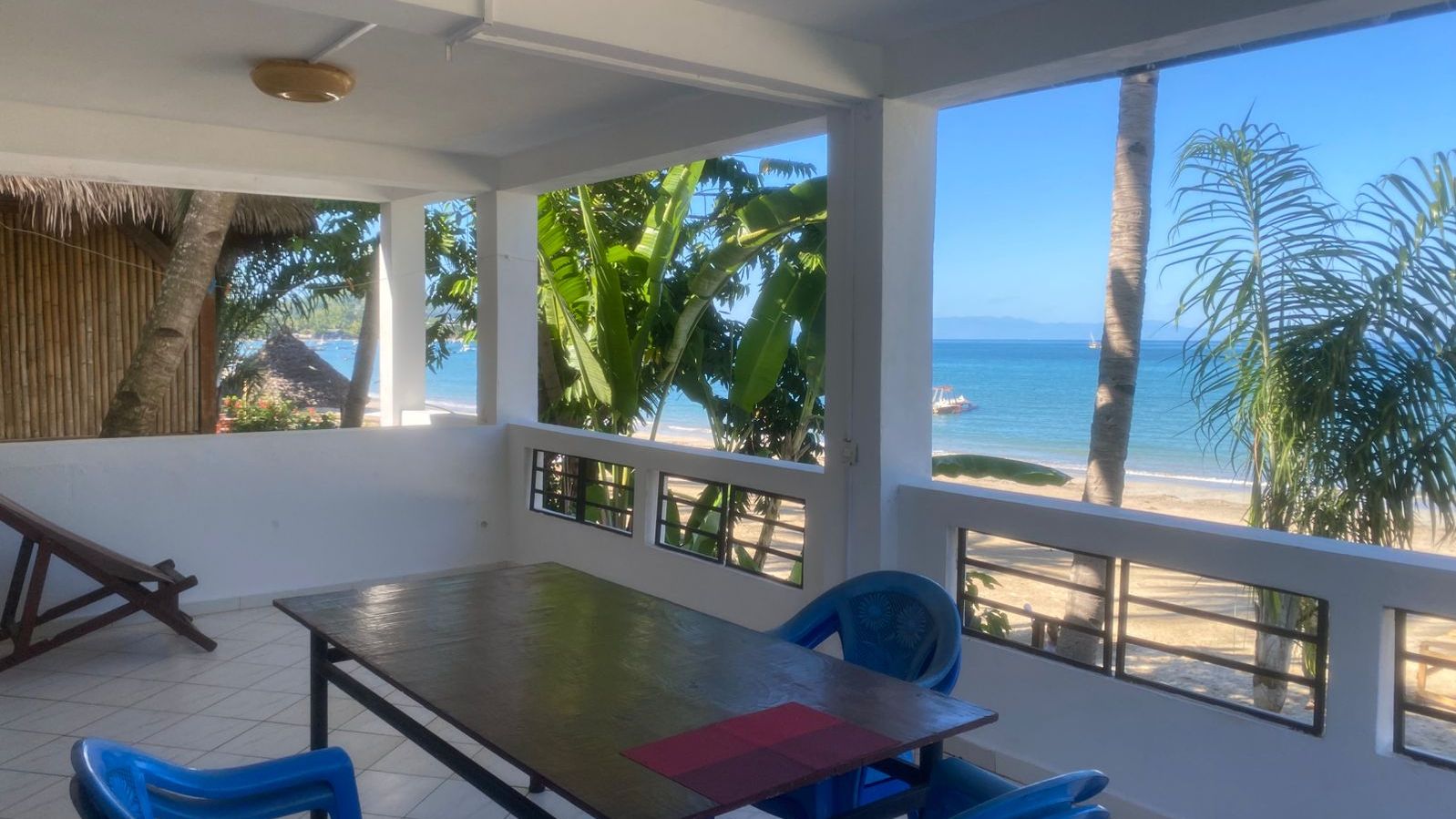 APPARTEMENT DE STANDING EN FRONT DE MER